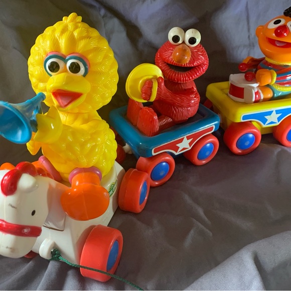 Vintage Sesame Street, Pull toy, featuring big bird, Elmo and Ernie - Picture 2 of 4